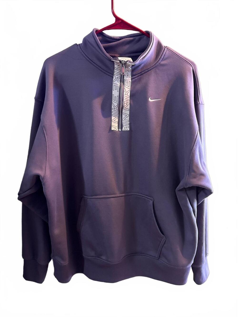 Nike Womens Therma-Fit 1/2 Zip Graphic Training Crew Pullover Sweatshirt M